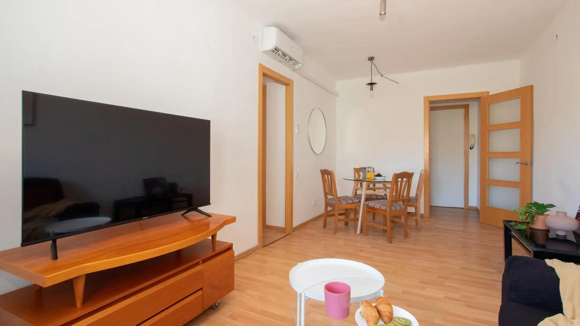 00 Apartment Sagrada Familia Barselona 0*,