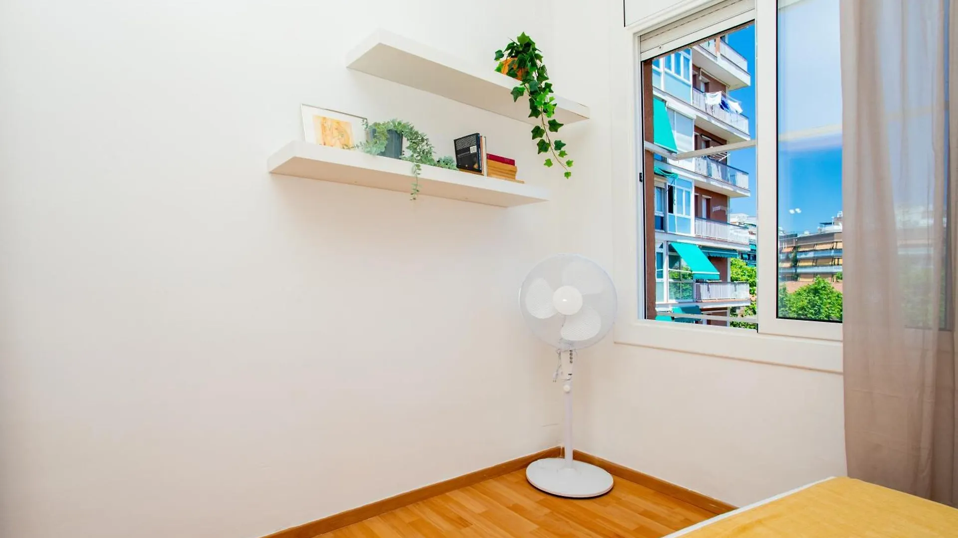 00 Apartment Sagrada Familia Barselona 0*,  İspanya